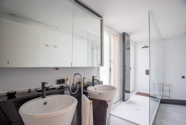 Luxury Villa Cela Masnou Bagian luar foto